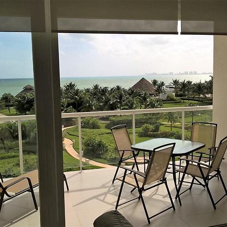 Swim The Caribbean & Work With A View Apartment Cancun Luaran gambar