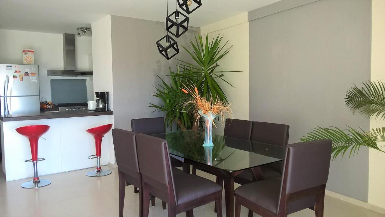 Swim The Caribbean & Work With A View Apartment Cancun Luaran gambar