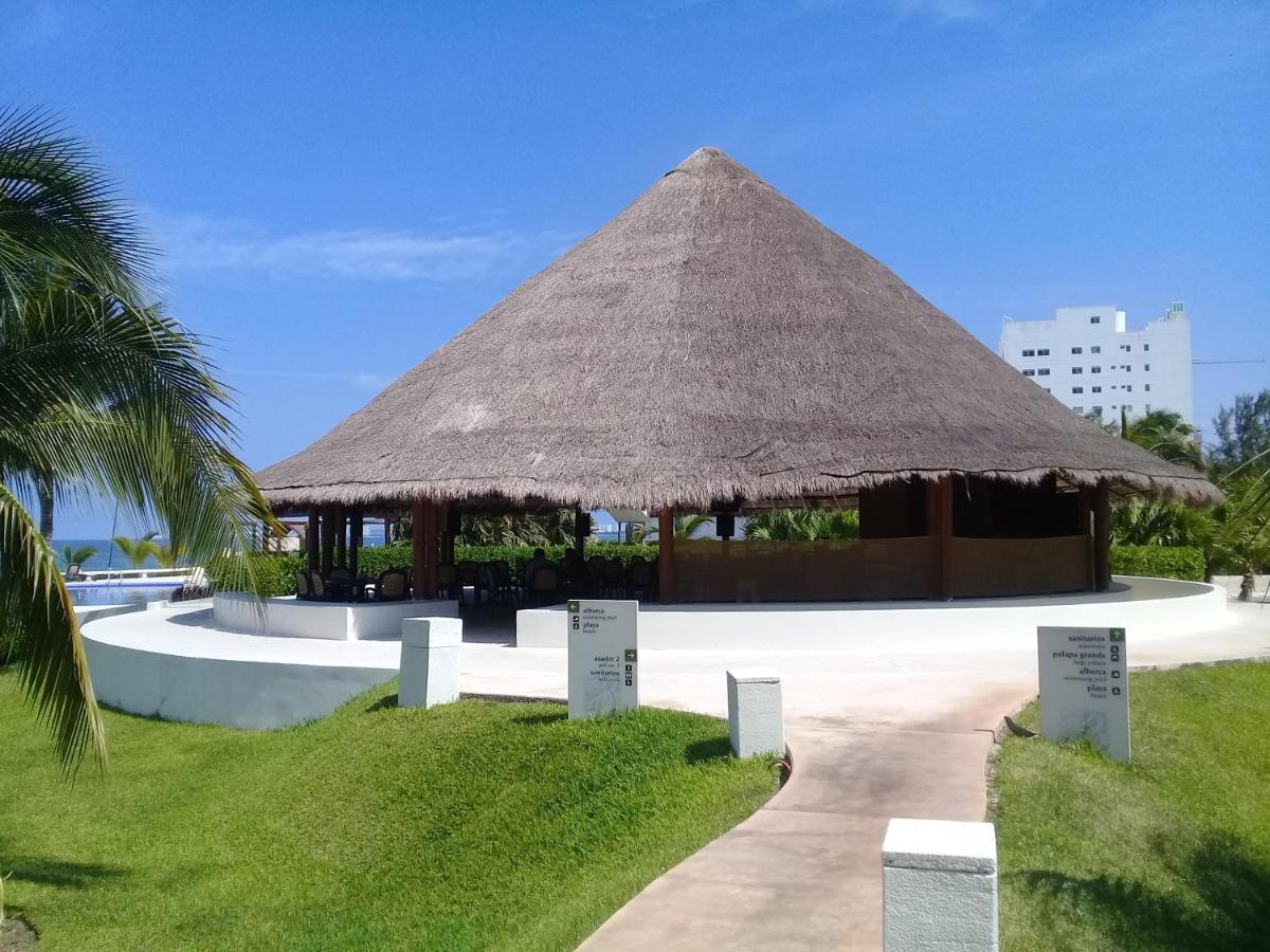 Swim The Caribbean & Work With A View Apartment Cancun Luaran gambar